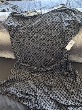 Old Navy Black and White Printed Romper